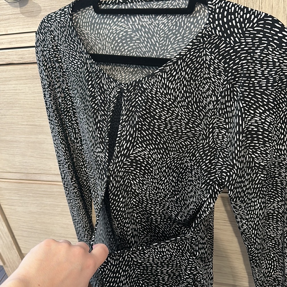 Maternity top. - Picture 3 of 3